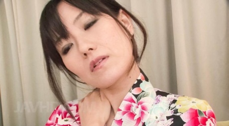 Manami Komukai actrice adulte galerie