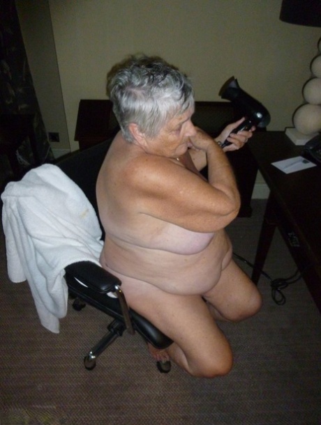 granny milf interracial bon photo