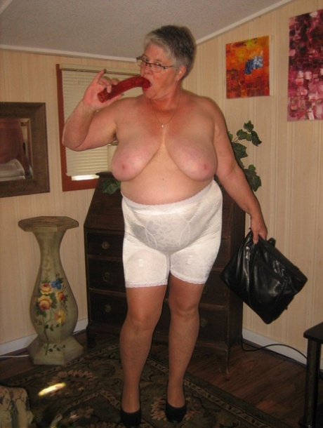 culotte mature lingerie poilue femmes plus âgées mamans haut sexy photos