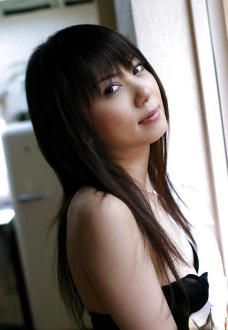 Kurara Tachibana jolie star du porno photo