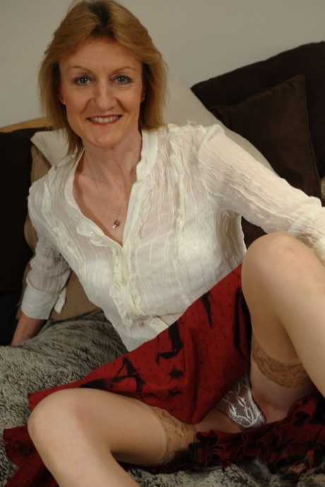 mature énorme butin blonde des nus sympas image