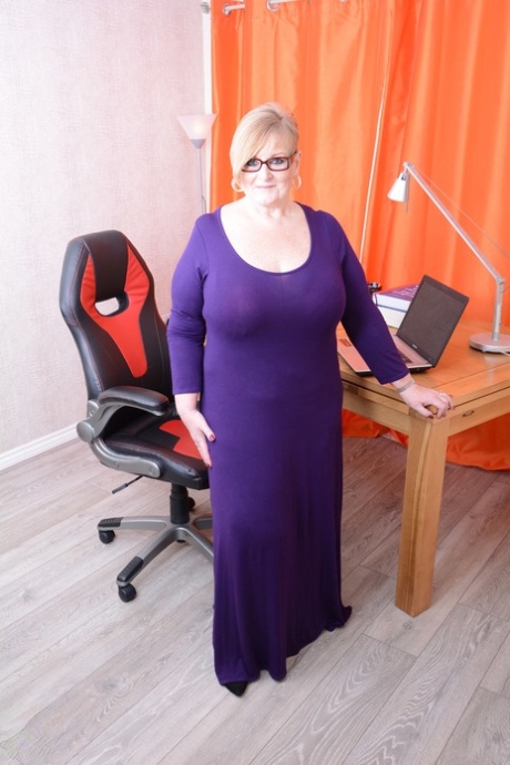 mamie 46dd seins baise porno parfait img