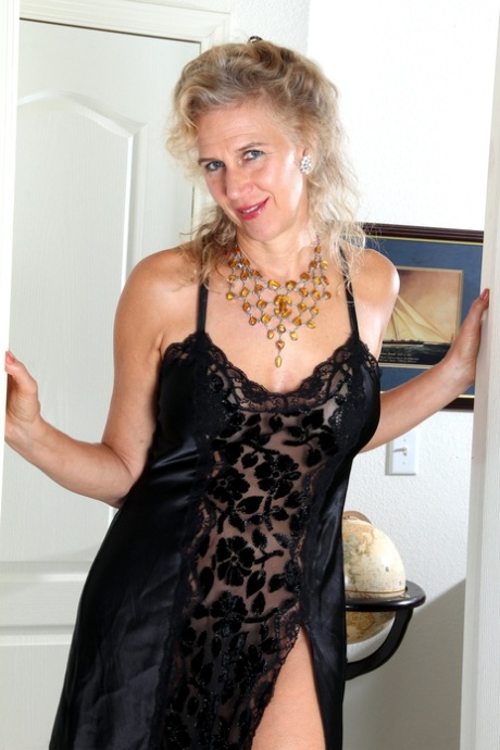 Femme de 57 ans haut gratuit image