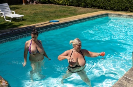 lori holt grande grand-mère au carré chaud sympa img