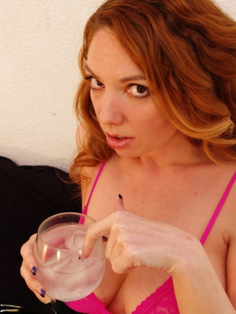 Kiki Daire star du porno gratuit img