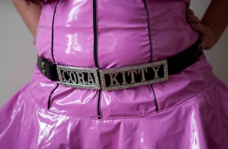 Cora Kitty étoile sympa galerie